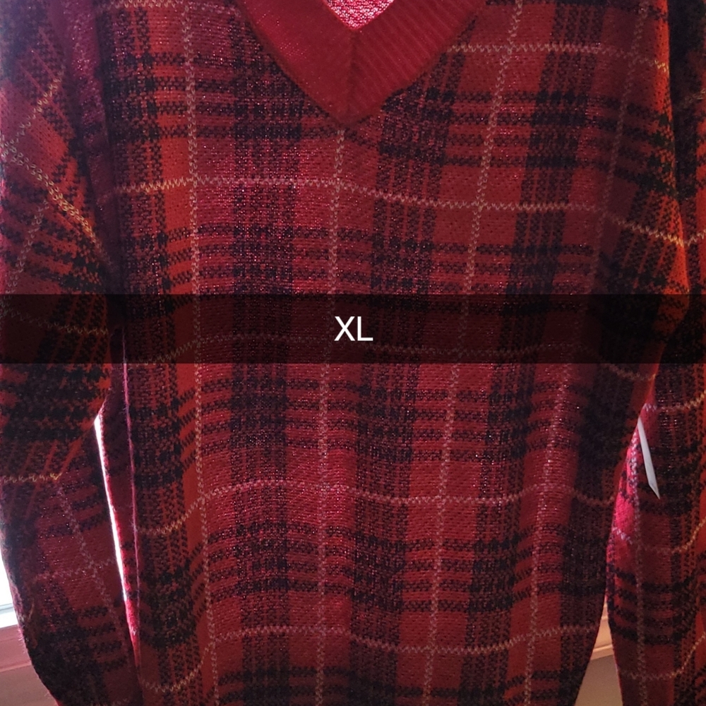 Sweaters - Picture 2 of 8